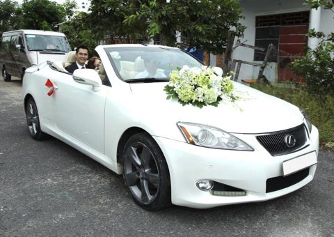 Những dịch vụ đi kèm khi thuê xe cưới tại Huỳnh Gia cho khách hàng những trải nghiệm thoải mái nhất