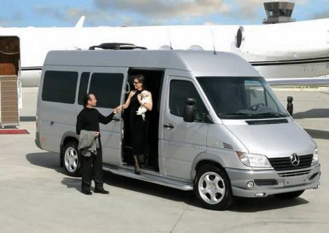 gia thue xe 16 cho 3