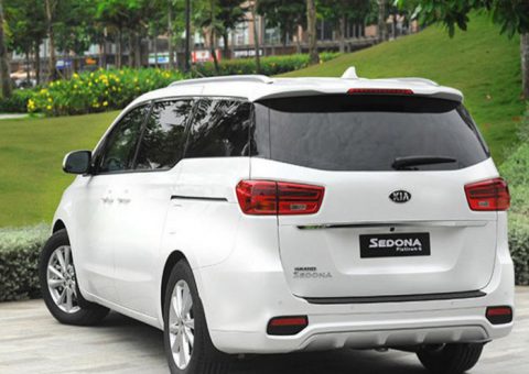 Đưa đón khách đi sân bay